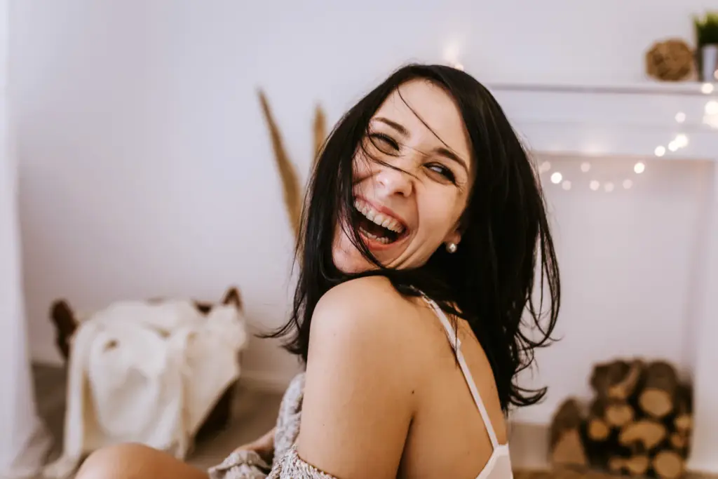 Boudoir Fotografie im Studio in Weilheim, natürlich und authentisch